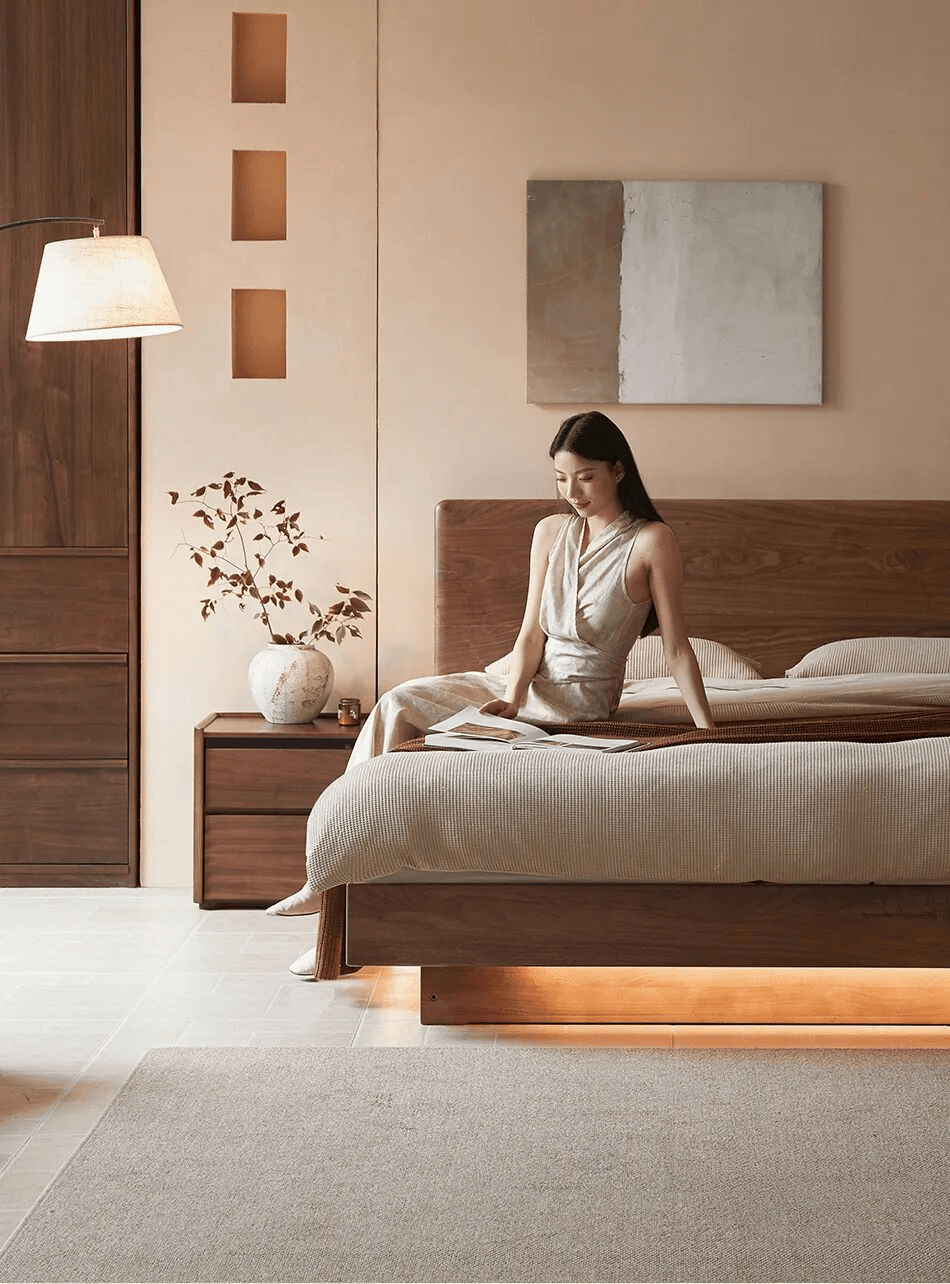 源氏木语黑胡桃木引领品质家居消费新浪潮PG电子麻将胡了模拟器三大平台销量第一(图4)